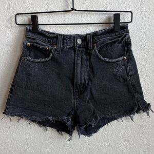 ABERCROMBIE & FITCH Distressed Black High Rise Mom Short size 24/00